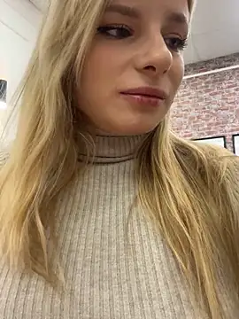 LanaSparks online show from 09/28/25, 04:40