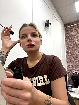 LanaSparks online show from 10/26/25, 04:18