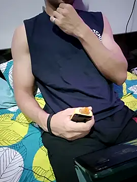 Snapshot of hot_hunk_boy chatting on 09/22/25, 04:03 hot hunk boy online show from 09/22/25, 04:03