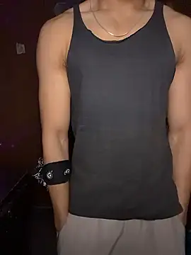 Snapshot of hot_hunk_boy chatting on 01/14/26, 09:09 hot hunk boy online show from 01/14/26, 09:09