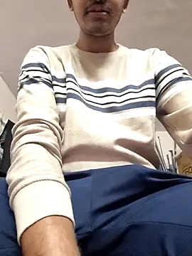 Snapshot of xx54362 chatting on 11/16/25, 04:01 xx54362 online show from 11/16/25, 04:01