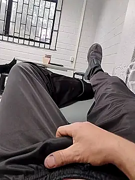 Snapshot of marquesgostoso40 chatting on 11/12/25, 04:40 marquesgostoso40 online show from 11/12/25, 04:40