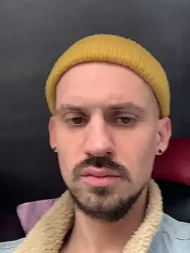 AssHunter4k online show from 02/25/25, 09:20