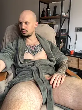 AssHunter4k online show from 12/02/25, 08:41