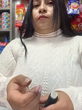 Miia Jazmin online show from 02/10/25, 12:08