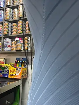 Miia Jazmin online show from 12/17/25, 08:04