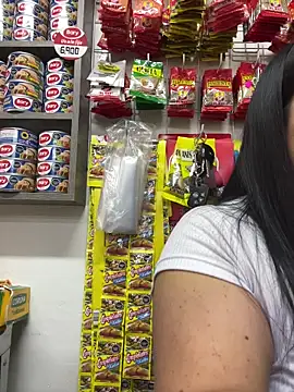 Snapshot of Miia_Jazmin chatting on 03/27/26, 01:11 Miia Jazmin online show from 03/27/26, 01:11