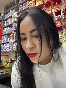 Snapshot of Miia_Jazmin chatting on 03/31/26, 12:05 Miia Jazmin online show from 03/31/26, 12:05