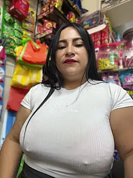 Snapshot of Miia_Jazmin chatting on 04/15/26, 03:08 Miia Jazmin online show from 04/15/26, 03:08