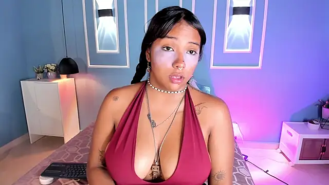 Snapshot of isabella_zc chatting on 06/17/26, 12:40 isabella zc online show from 06/17/26, 12:40