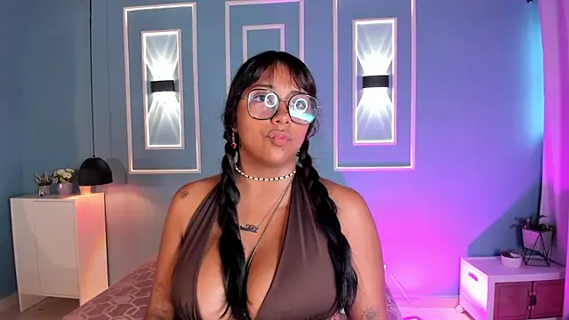Snapshot of isabella_zc chatting on 06/20/26, 11:46 isabella zc online show from 06/20/26, 11:46