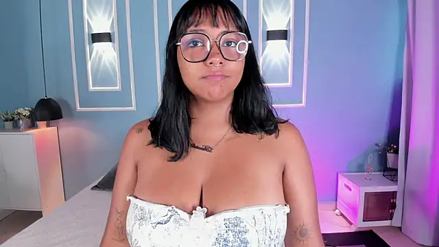 Snapshot of isabella_zc chatting on 07/26/26, 11:50 isabella zc online show from 07/26/26, 11:50