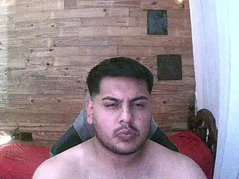 Nicolinoar01 online show from 01/11/26, 06:51