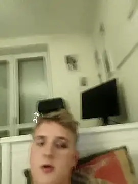 Snapshot of Jacobs19 chatting on 12/14/25, 11:42 Jacobs19 online show from 12/14/25, 11:42