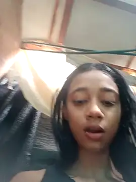 Zoe Sweett18 online show from 03/06/25, 12:30