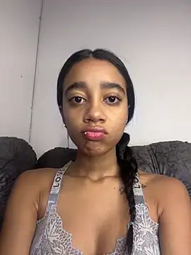 Zoe Sweett18 online show from 02/25/26, 12:37