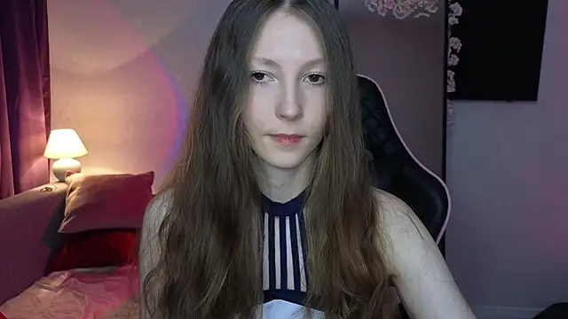 Snapshot of Sweeet_Lilit chatting on 02/17/25, 04:31 Sweeet Lilit online show from 02/17/25, 04:31