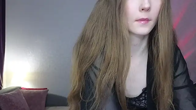 Snapshot of Sweeet_Lilit chatting on 09/28/25, 09:31 Sweeet Lilit online show from 09/28/25, 09:31