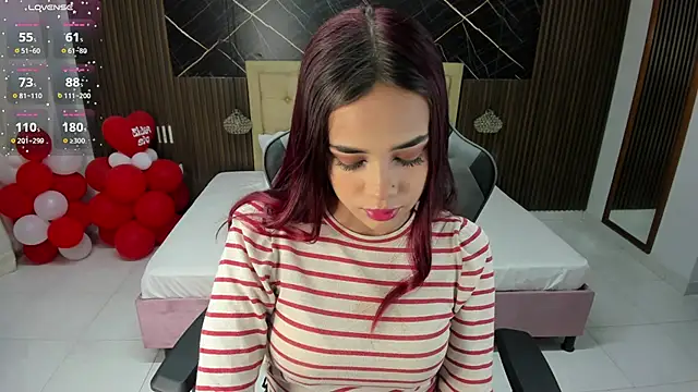 Snapshot of Lolly_18 chatting on 03/01/25, 12:12 Lolly 18 online show from 03/01/25, 12:12