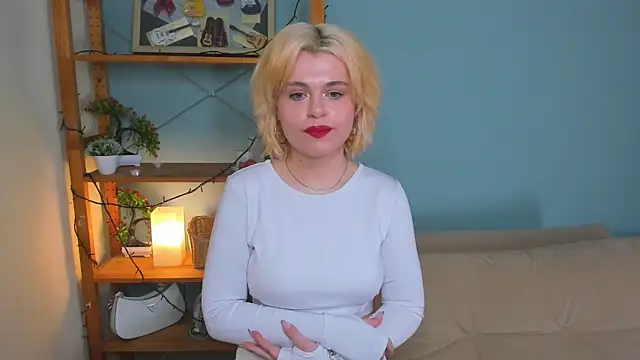 Snapshot of ElviaCrock chatting on 01/20/25, 01:00 ElviaCrock online show from 01/20/25, 01:00