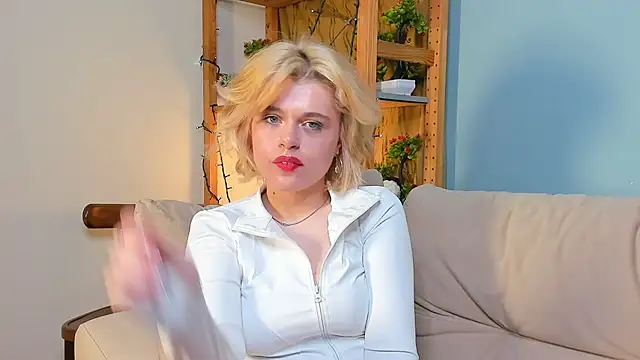 Snapshot of ElviaCrock chatting on 01/21/25, 04:48 ElviaCrock online show from 01/21/25, 04:48