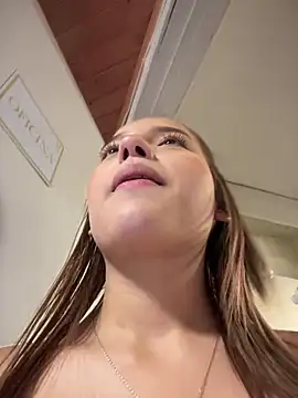 Sofia18 pinkk online show from 09/16/25, 09:38