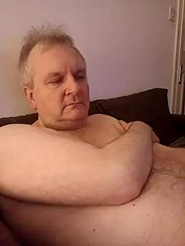 Paolo7619 online show from 02/10/25, 03:24