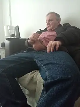 Paolo7619 online show from 12/03/25, 10:02