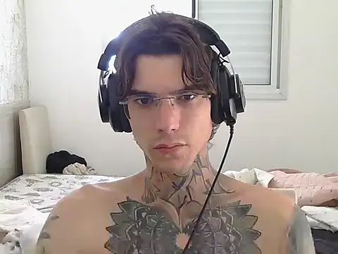 Snapshot of smokingink chatting on 04/20/26, 07:04 smokingink online show from 04/20/26, 07:04