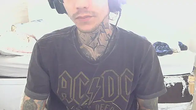 Snapshot of smokingink chatting on 07/21/26, 02:19 smokingink online show from 07/21/26, 02:19