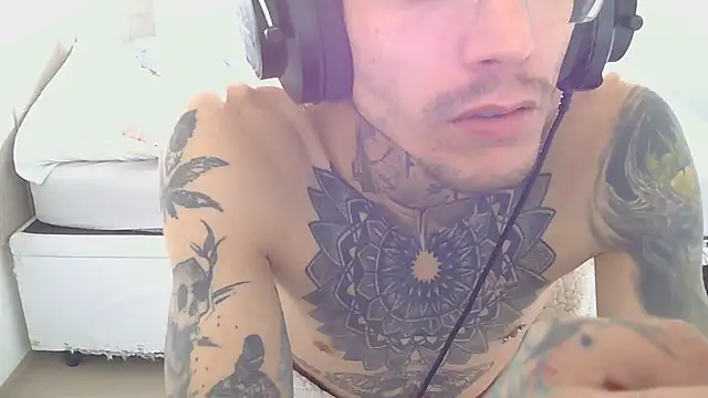Snapshot of smokingink chatting on 07/22/26, 03:59 smokingink online show from 07/22/26, 03:59