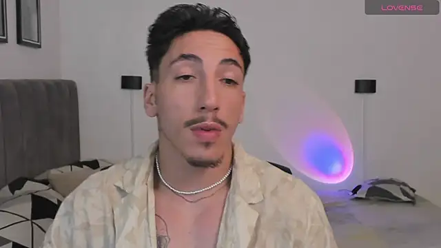 dylanspencer28 online show from 02/17/25, 02:09