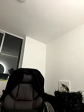 Snapshot of Michell_sr chatting on 10/05/25, 01:26 Michell sr online show from 10/05/25, 01:26