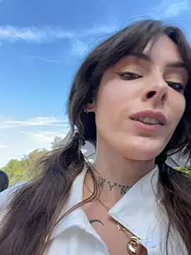 Snapshot of bunnierotten chatting on 02/25/26, 07:45 bunnierotten online show from 02/25/26, 07:45