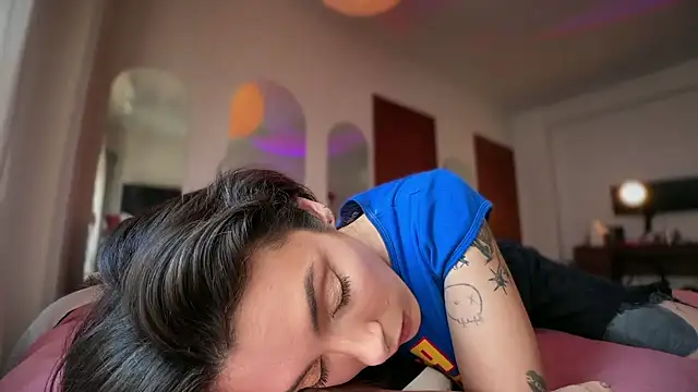 Snapshot of bunnierotten chatting on 03/19/26, 09:08 bunnierotten online show from 03/19/26, 09:08