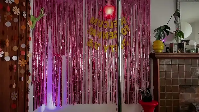 Snapshot of bunnierotten chatting on 03/30/26, 12:22 bunnierotten online show from 03/30/26, 12:22