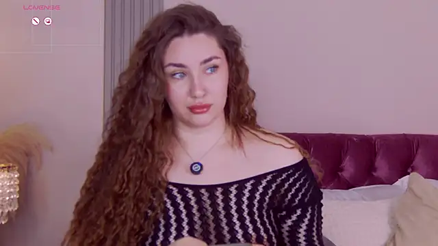 KiraBarlows online show from 06/01/26, 05:31