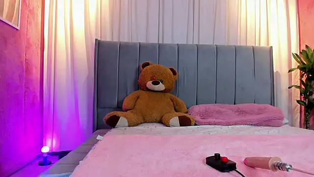 Snapshot of camilapersy chatting on 01/25/25, 01:08 camilapersy online show from 01/25/25, 01:08