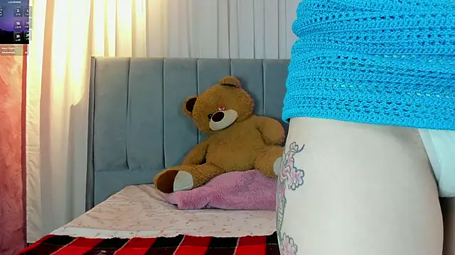 Snapshot of camilapersy chatting on 02/11/25, 12:37 camilapersy online show from 02/11/25, 12:37