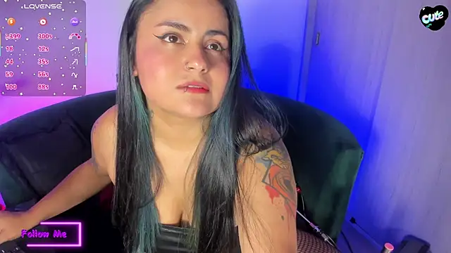 Snapshot of VanneCute1 chatting on 04/24/26, 05:21 VanneCute1 online show from 04/24/26, 05:21