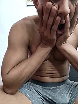 Snapshot of owen2992 chatting on 04/11/26, 12:48 owen2992 online show from 04/11/26, 12:48