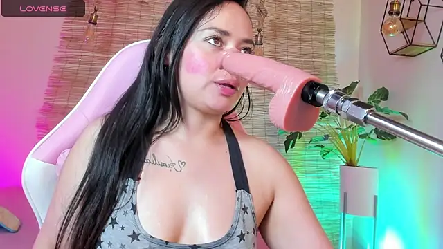 Snapshot of Rosie_jhons chatting on 02/20/25, 07:01 Rosie jhons online show from 02/20/25, 07:01