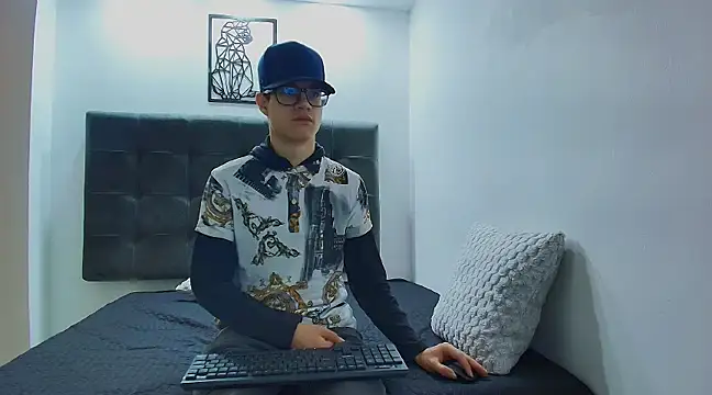 wolfandsky online show from 02/08/25, 11:12