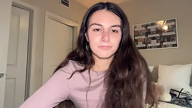 Snapshot of graciesmith27 chatting on 04/04/26, 09:23 graciesmith27 online show from 04/04/26, 09:23