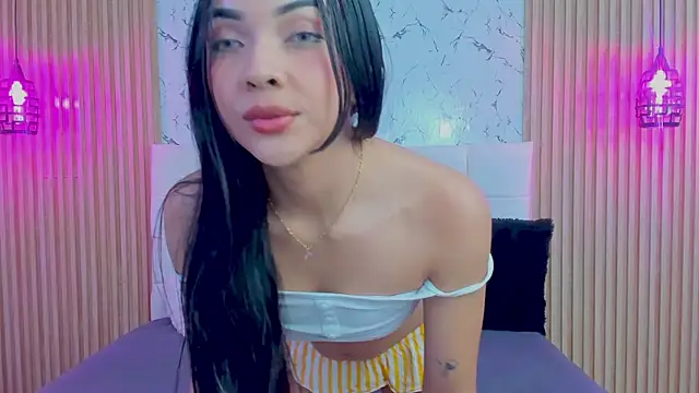 Snapshot of GABRIELAM_MS chatting on 01/21/25, 03:26 GABRIELAM MS online show from 01/21/25, 03:26