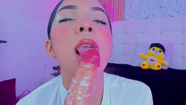 Snapshot of GABRIELAM_MS chatting on 03/21/25, 03:01 GABRIELAM MS online show from 03/21/25, 03:01