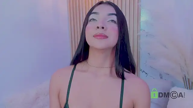 Snapshot of GABRIELAM_MS chatting on 10/15/25, 02:11 GABRIELAM MS online show from 10/15/25, 02:11