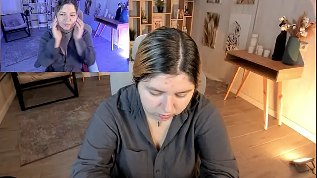 Snapshot of DiaAngell chatting on 09/26/25, 07:40 DiaAngell online show from 09/26/25, 07:40