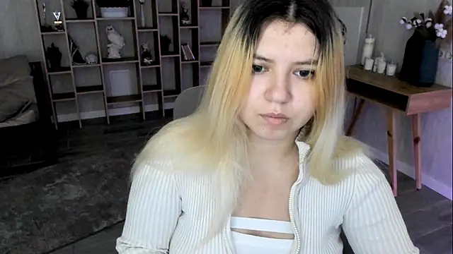 Snapshot of DiaAngell chatting on 11/06/25, 07:26 DiaAngell online show from 11/06/25, 07:26