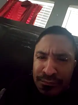 Snapshot of Burrrucecold00 chatting on 02/14/25, 09:10 Burrrucecold00 online show from 02/14/25, 09:10